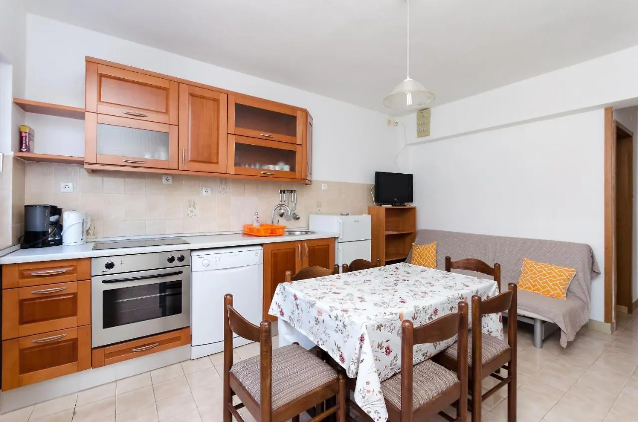Apartments Ljubica J Lopar Croatia