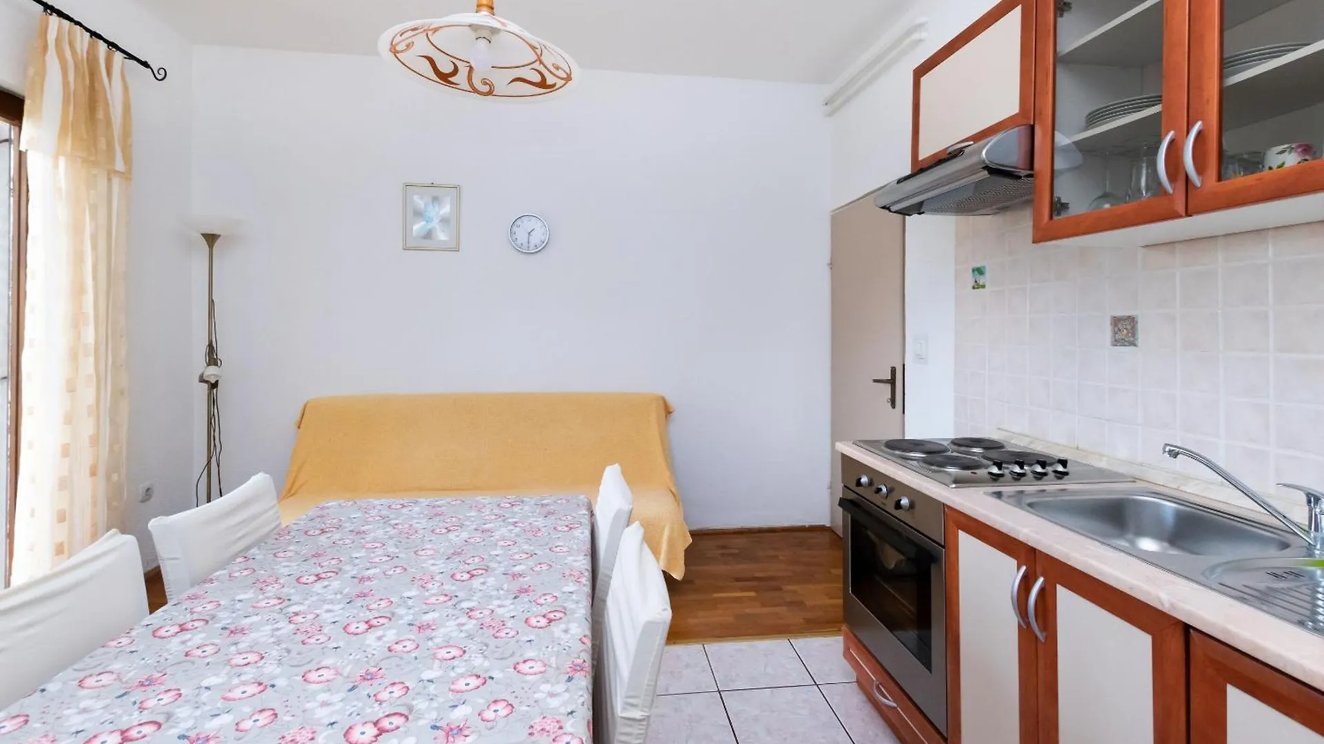 Apartments Ljubica J Lopar