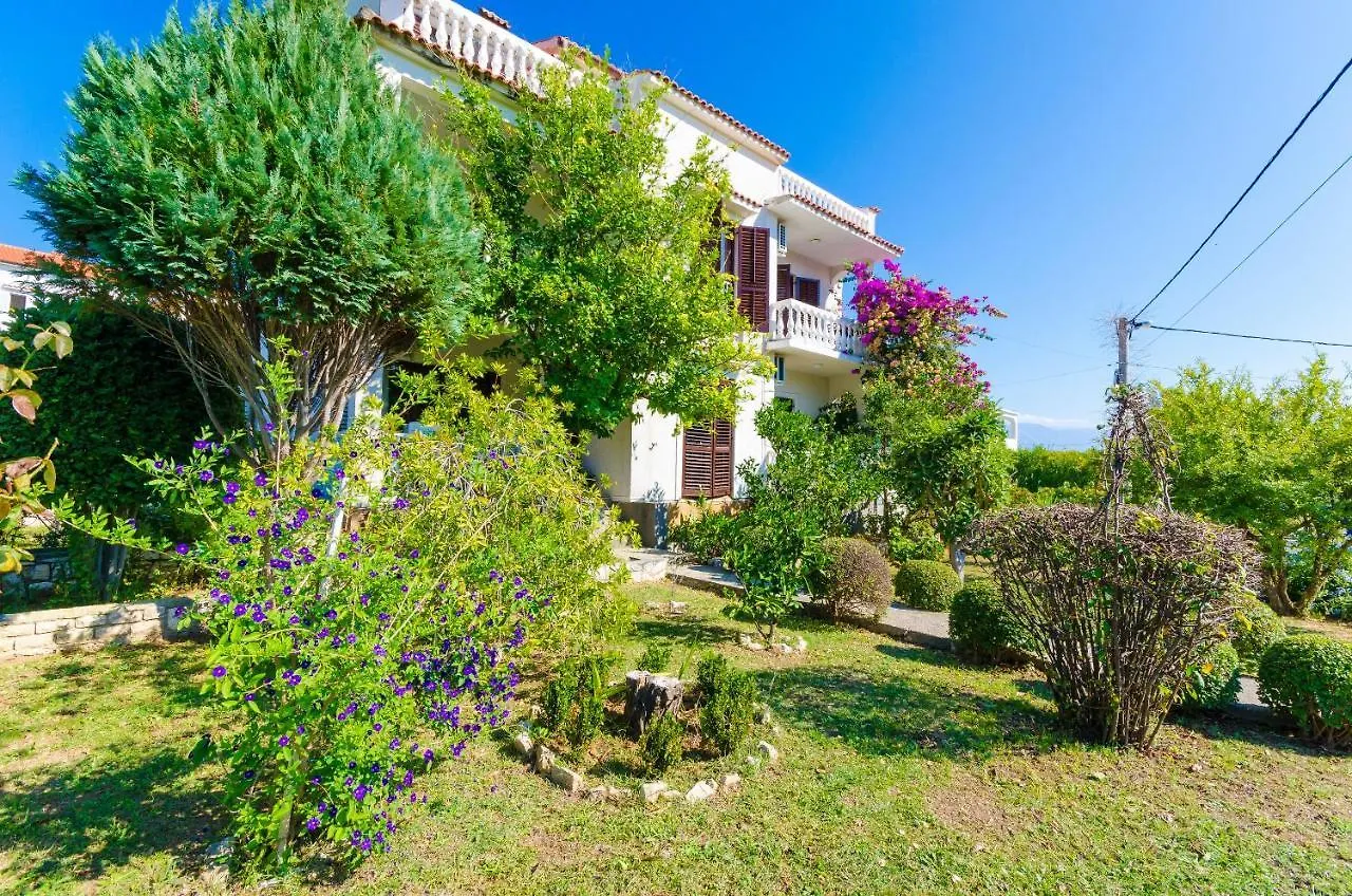 Apartments Ljubica J Croatia