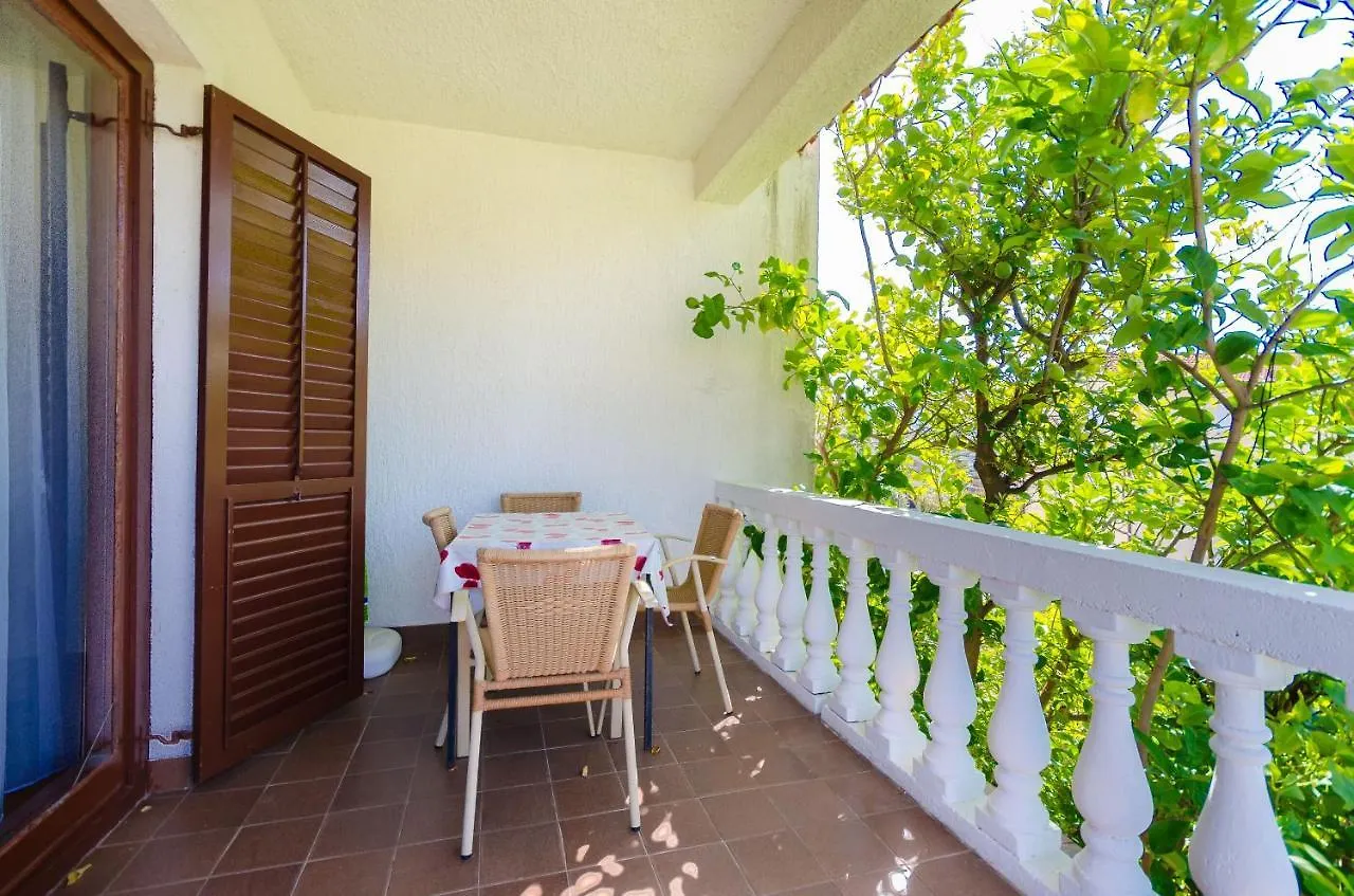 Apartments Ljubica J Croatia
